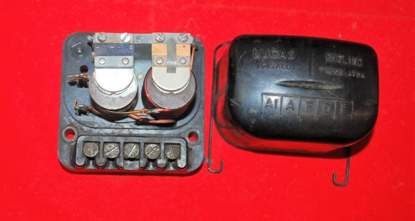 RD3082 NOS Lucas Voltage Regulator