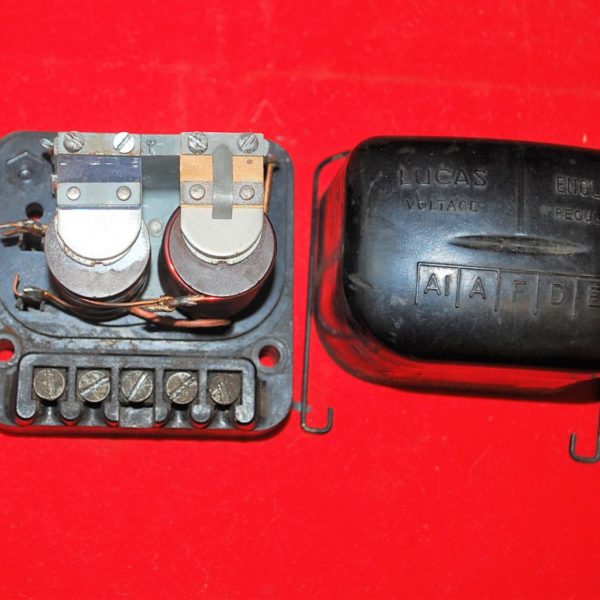 RD3082 NOS Lucas Voltage Regulator Zenith Motor Company