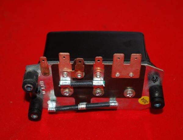 RH9196 NOS Lucas RB340 Voltage Regulator - Image 3