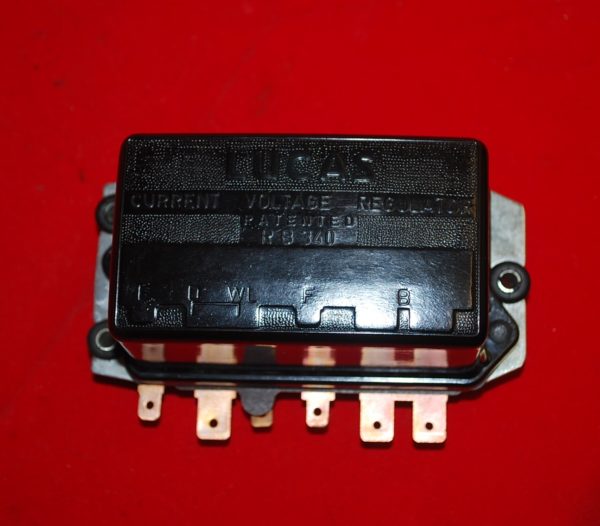 RH9196 NOS Lucas RB340 Voltage Regulator