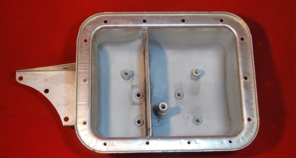 UR13109 Brake Reservoir Early Shadow