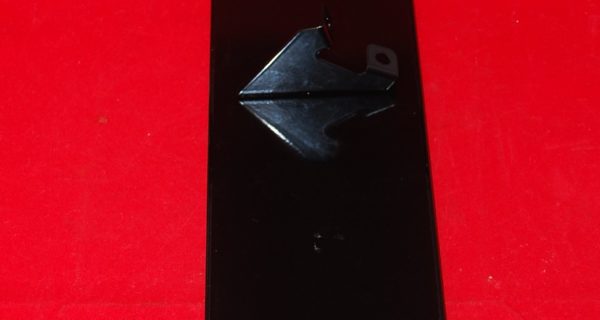 UD1455 License Plate Plinth Silver Cloud